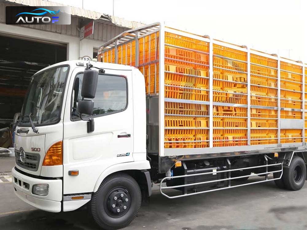 Xe Hino chở gia cầm 6 tấn thùng dài 6.6m